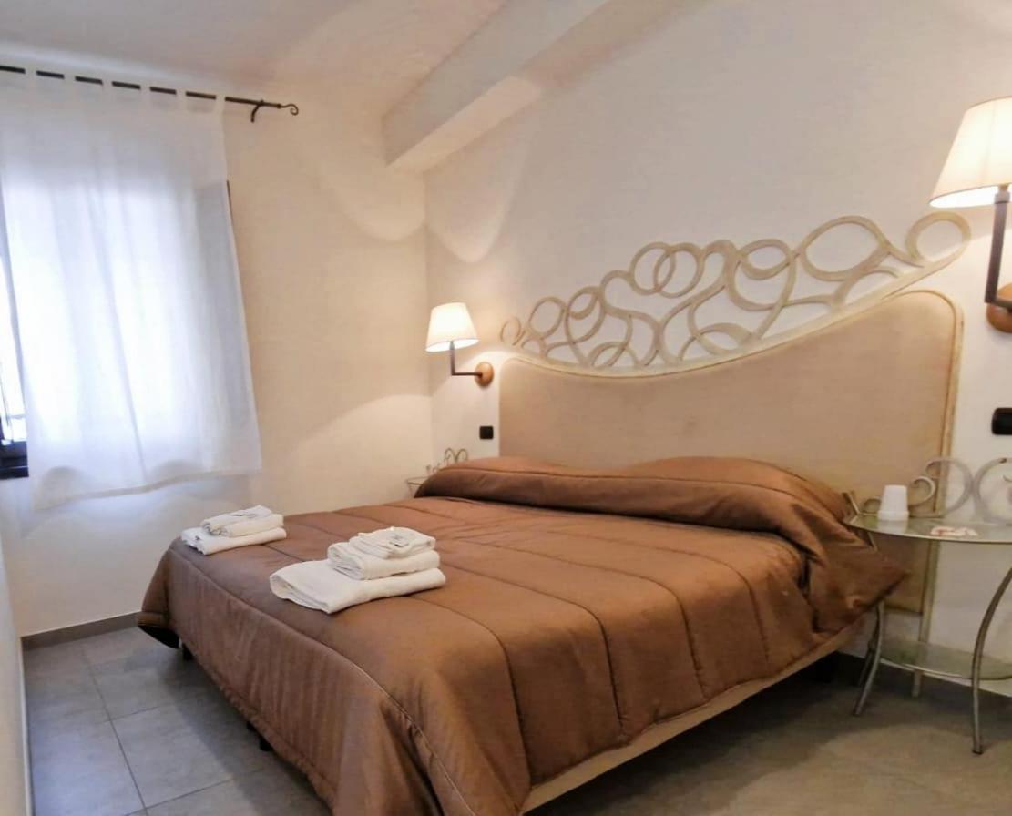 Casa Di Fiore Bad And Breakfast Bed & Breakfast San Giovanni in Fiore Bagian luar foto